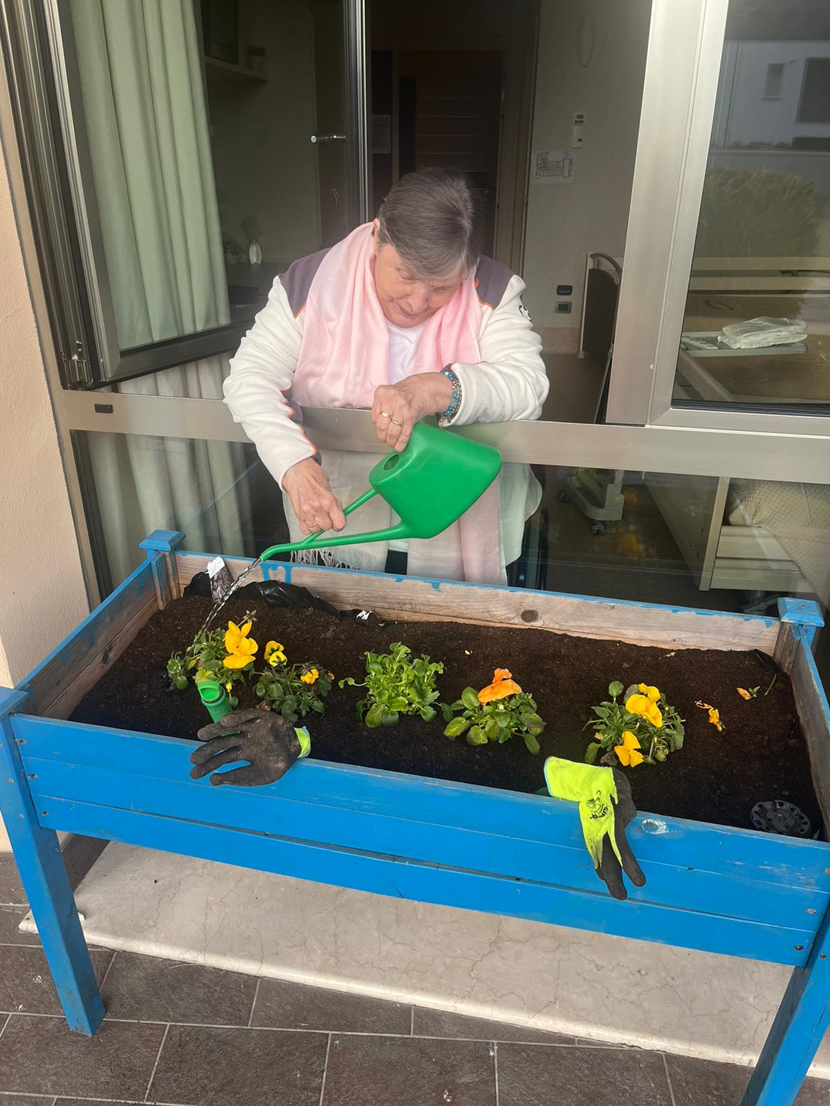 Giardinaggio alla Rsa Pinzoni di Brescia